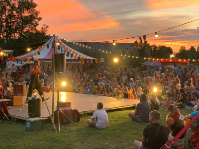 Strassentheaterfestival ' Buvette Sans Souci'